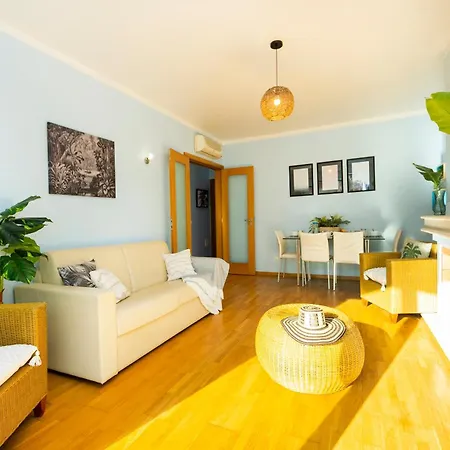 A47 - Amparo In Apartment