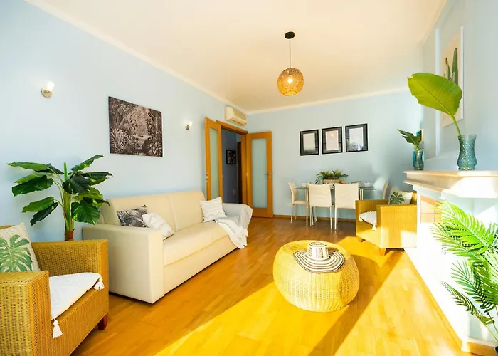 A47 - Amparo In Apartment