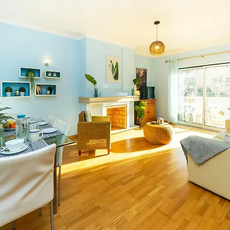 Amparo In Apartment